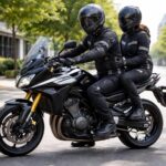 découvrez les meilleures pratiques et conseils pour transporter un passager en toute sécurité, assurant confort et protection tout au long du trajet.