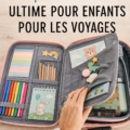 Pack d'activités coloré pour enfants prêt à être emporté en voyage.