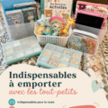 Une famille heureuse préparant leurs bagages pour un voyage avec un jeune enfant.