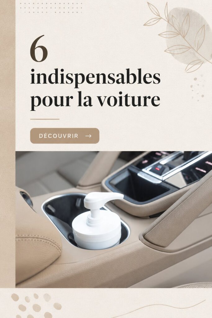 Groupe familial avec des accessoires indispensables dans leur voiture