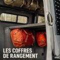 Organisation astucieuse d'un van avec des sacs transformés en rangements